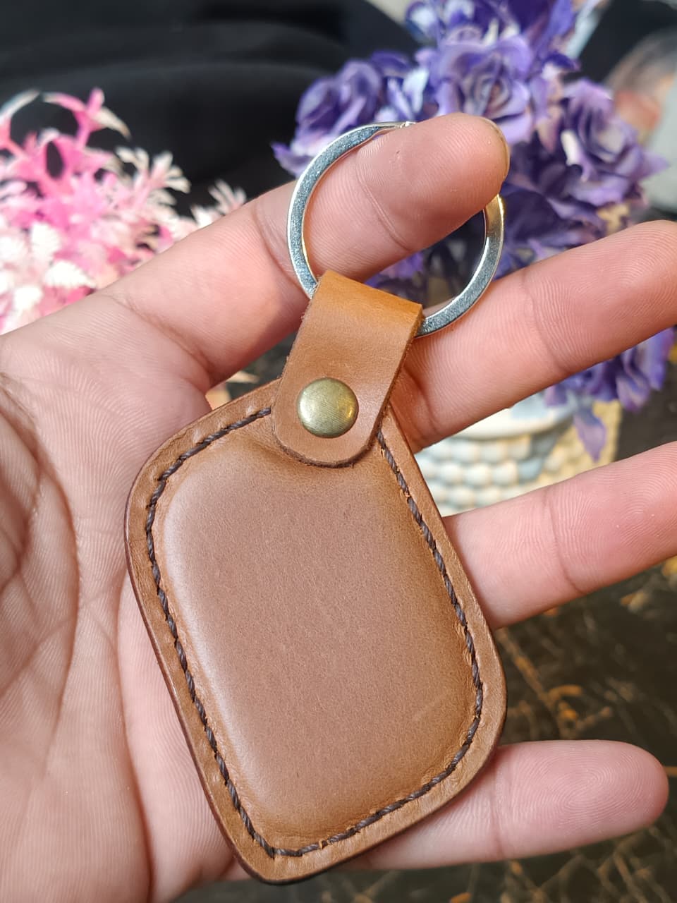 Classic Vintage Tan Leather Wallet & Keychain Combo